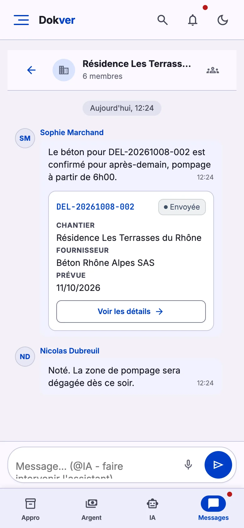 Messagerie d'équipe sur mobile, avec messages vocaux et cartes de livraison